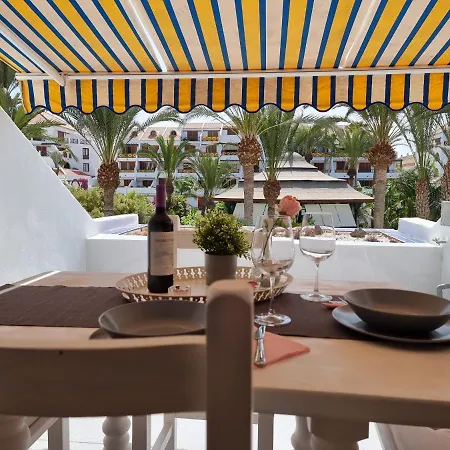 Apartment Studio No 2 Just 100 To And Sea, Large Terrace, Heated Pool, Wifi, Aircondition For A Fee